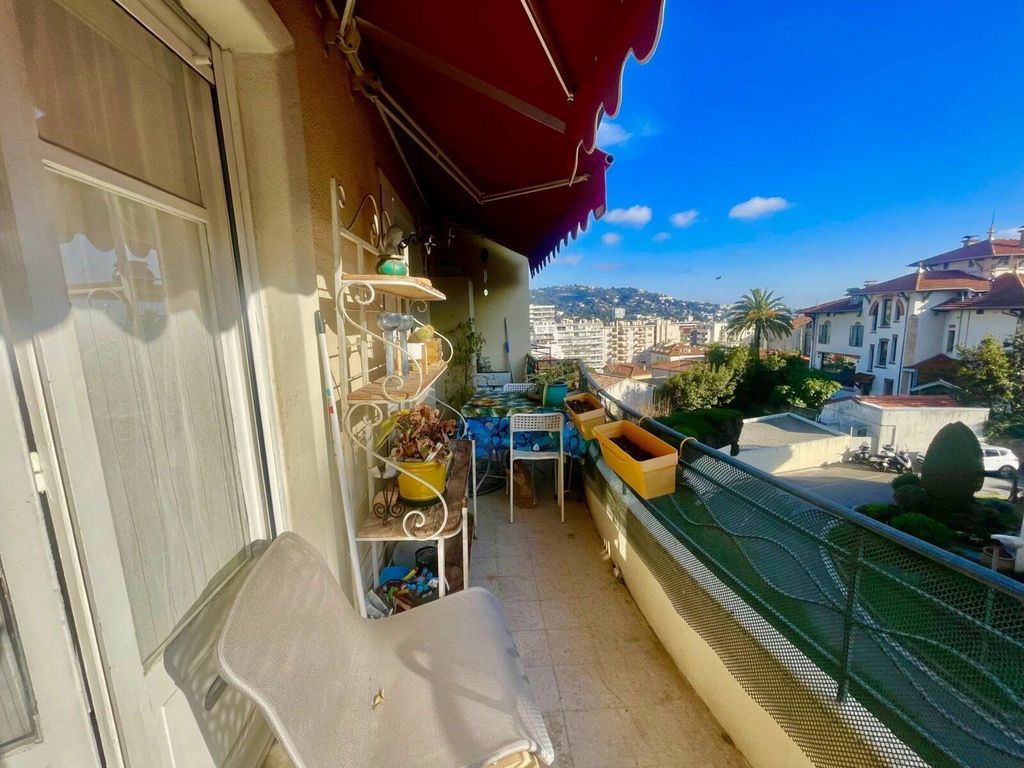 Achat appartement à vendre 3 pièces 58 m² - Cannes