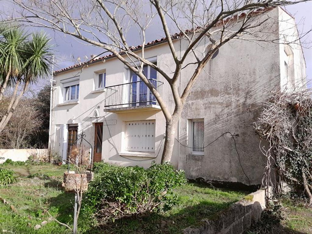 Achat maison à vendre 3 chambres 127 m² - Château-d'Olonne