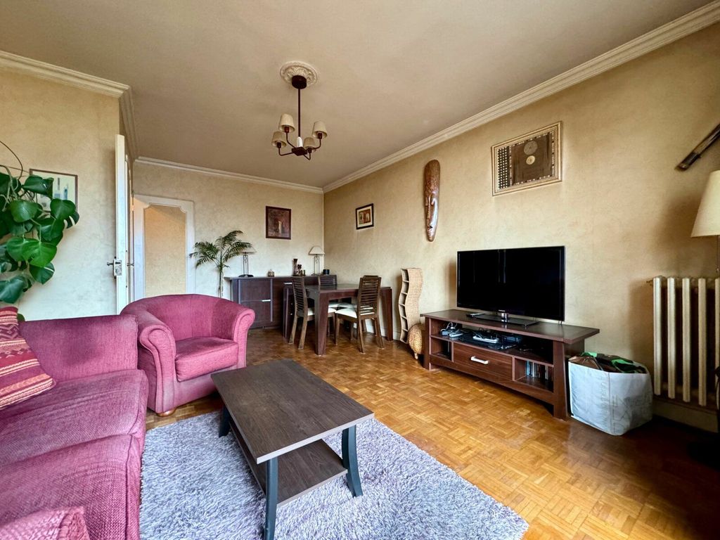 Achat appartement à vendre 2 pièces 56 m² - Nogent-sur-Marne