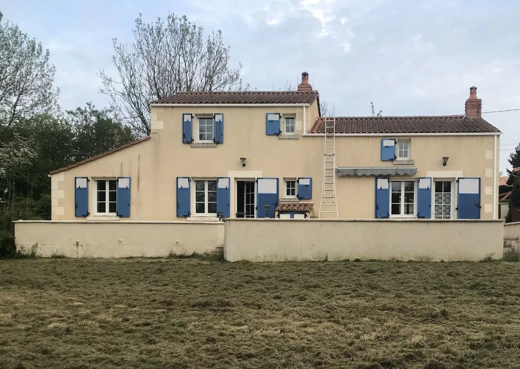 Achat maison à vendre 3 chambres 132 m² - Bazoges-en-Pareds