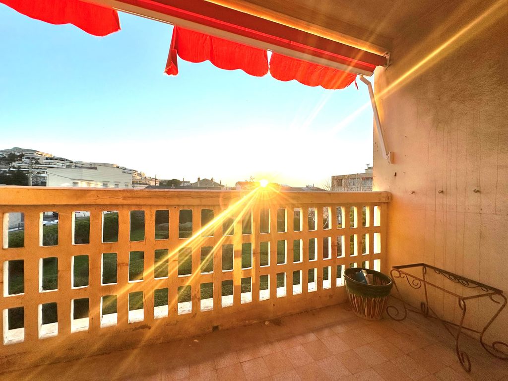 Achat appartement à vendre 3 pièces 54 m² - Marseille 8ème arrondissement