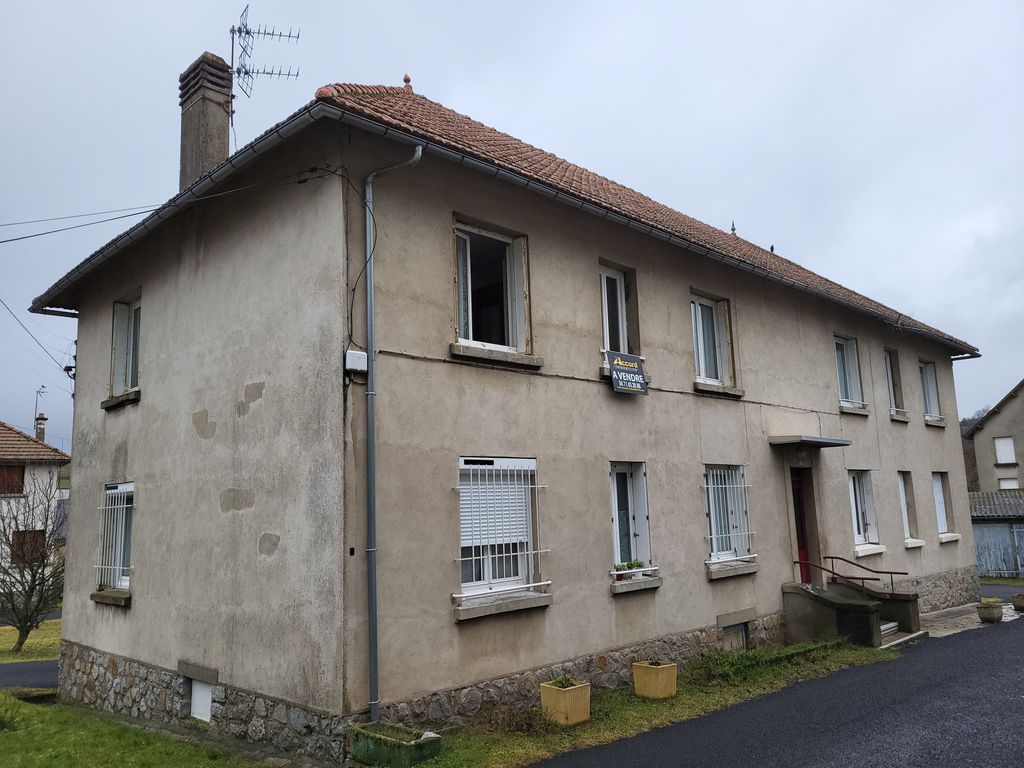 Achat appartement à vendre 4 pièces 65 m² - Riom-ès-Montagnes