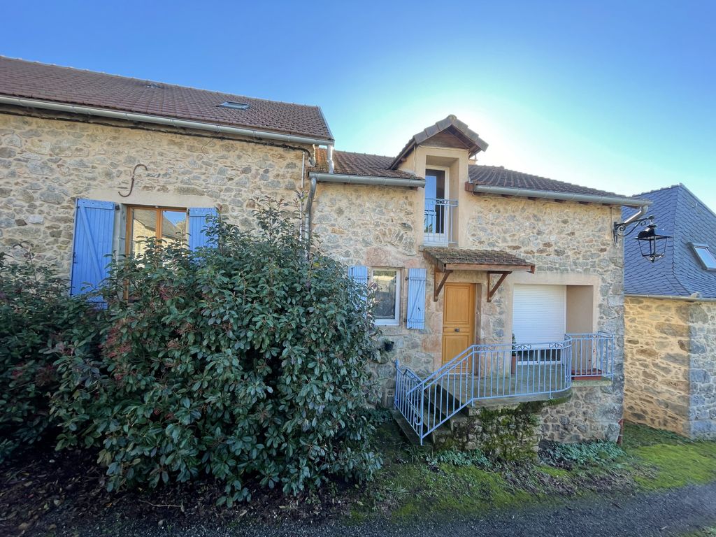 Achat maison à vendre 5 chambres 185 m² - La Rouquette