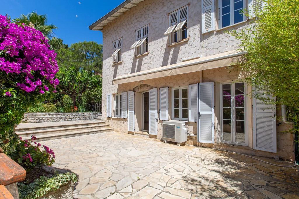 Achat maison à vendre 2 chambres 81 m² - Saint-Jean-Cap-Ferrat