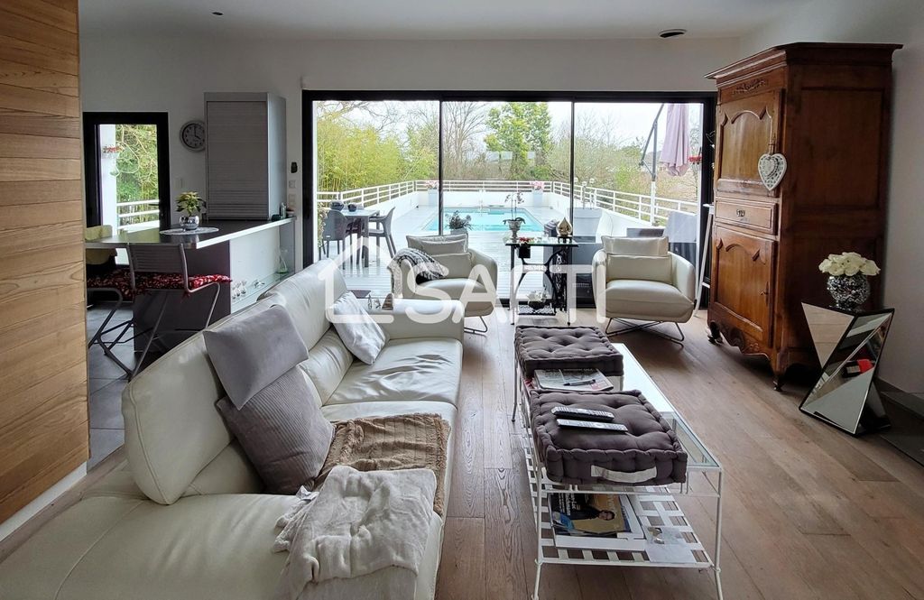 Achat maison à vendre 5 chambres 226 m² - Gradignan