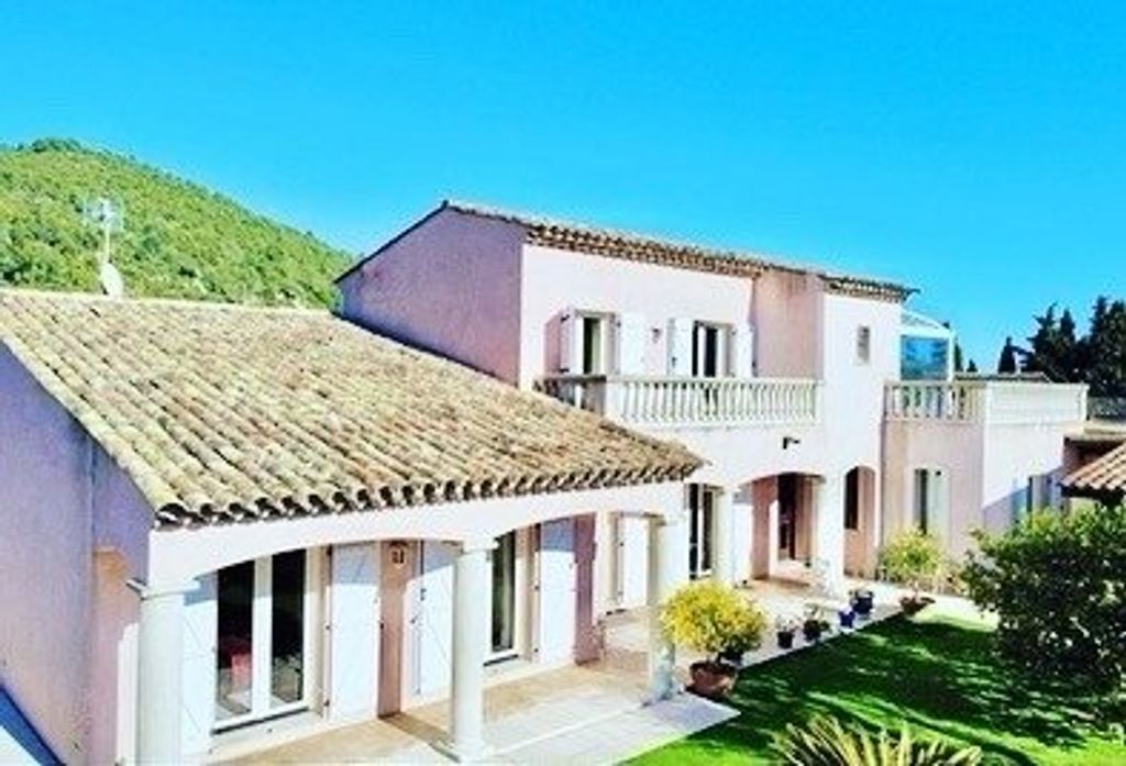 Achat maison à vendre 4 chambres 189 m² - Villefranche-sur-Mer