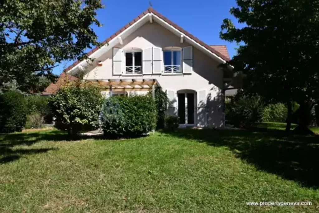 Achat maison à vendre 4 chambres 181 m² - Cessy