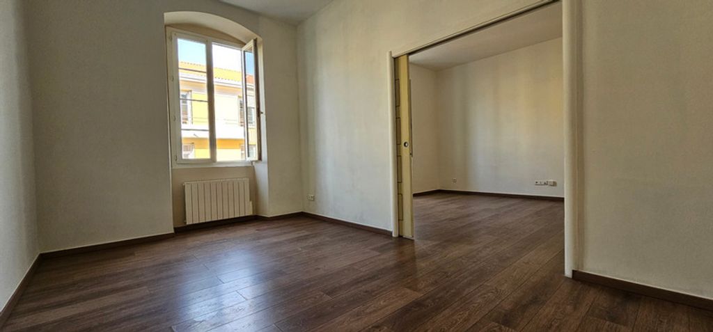 Achat appartement à vendre 4 pièces 97 m² - Bastia