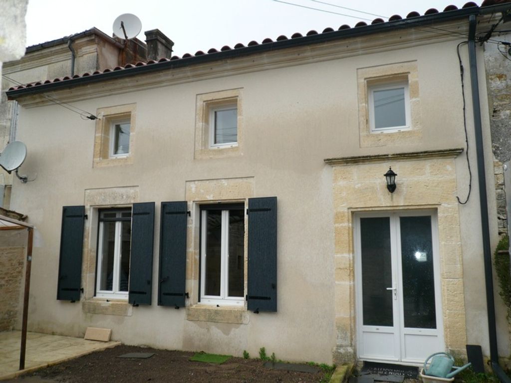 Achat maison à vendre 3 chambres 115 m² - Mesnac