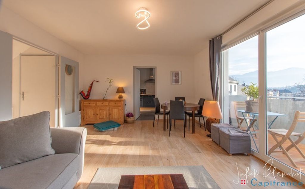 Achat appartement à vendre 3 pièces 92 m² - Chambéry