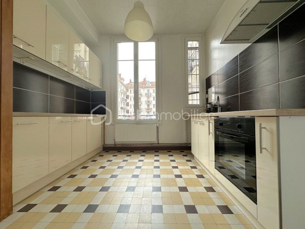 Achat appartement à vendre 3 pièces 67 m² - Chambéry