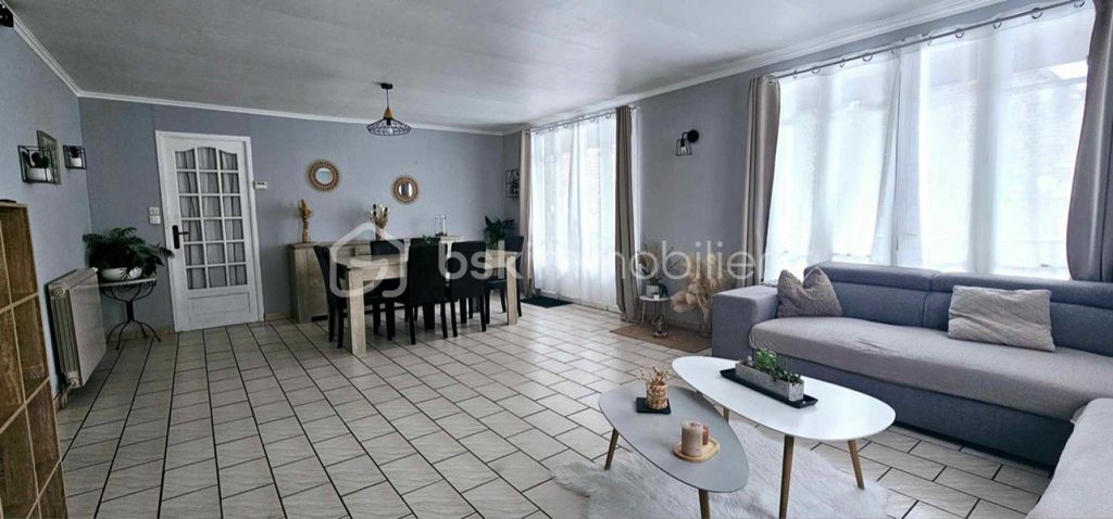 Achat maison à vendre 3 chambres 131 m² - Villers-Bretonneux
