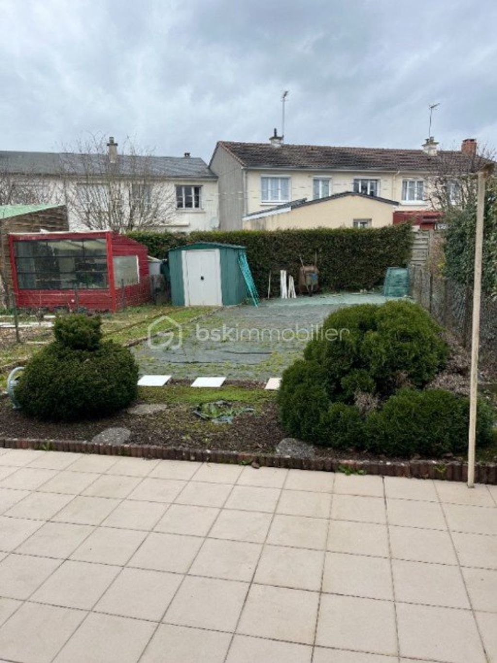 Achat maison à vendre 3 chambres 92 m² - Saint-Pavace