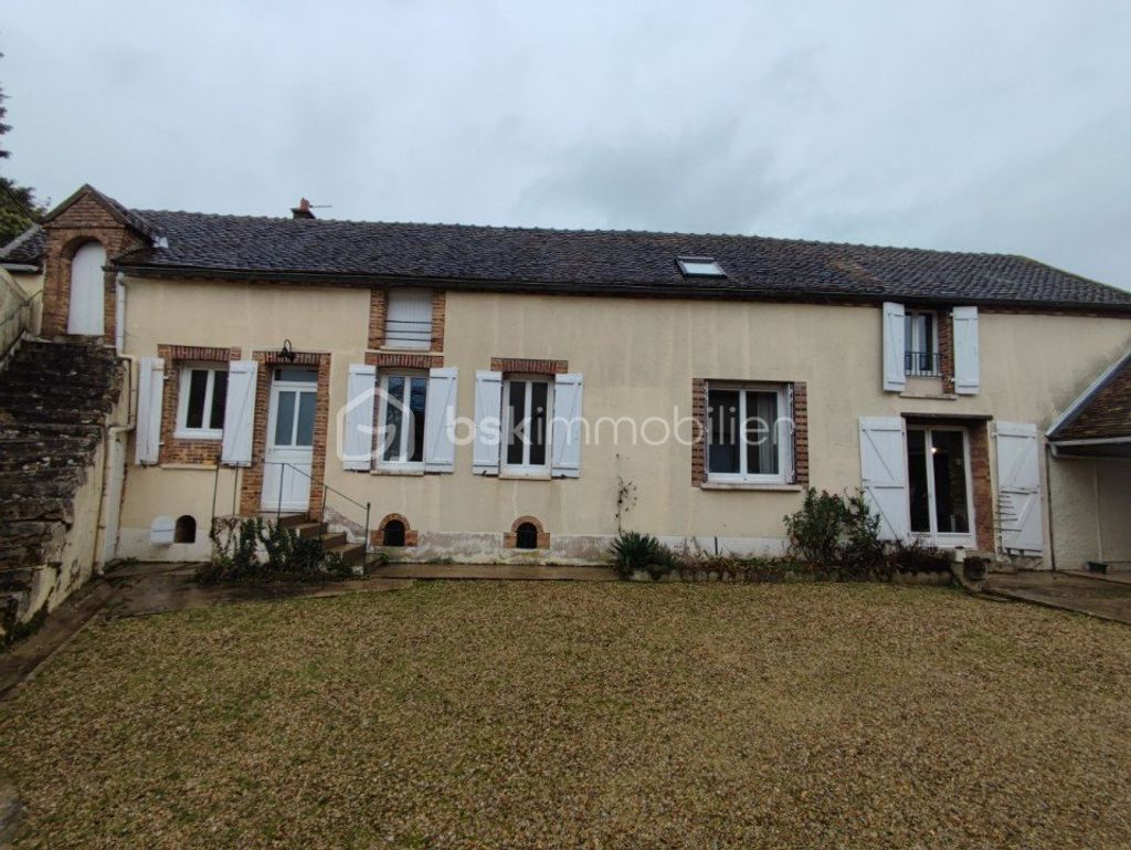 Achat maison à vendre 2 chambres 108 m² - Pont-sur-Yonne