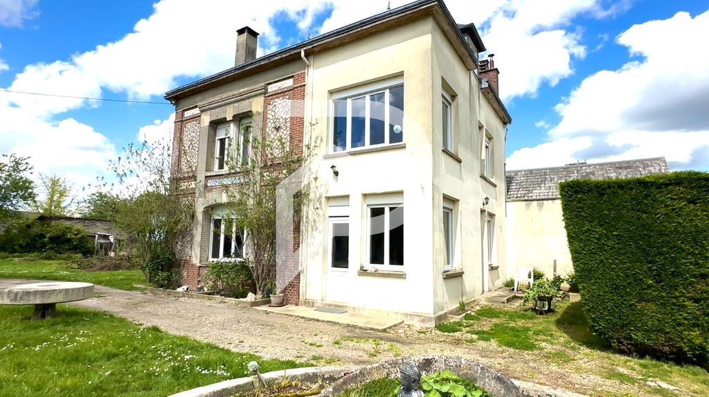 Achat maison à vendre 4 chambres 125 m² - Étréville