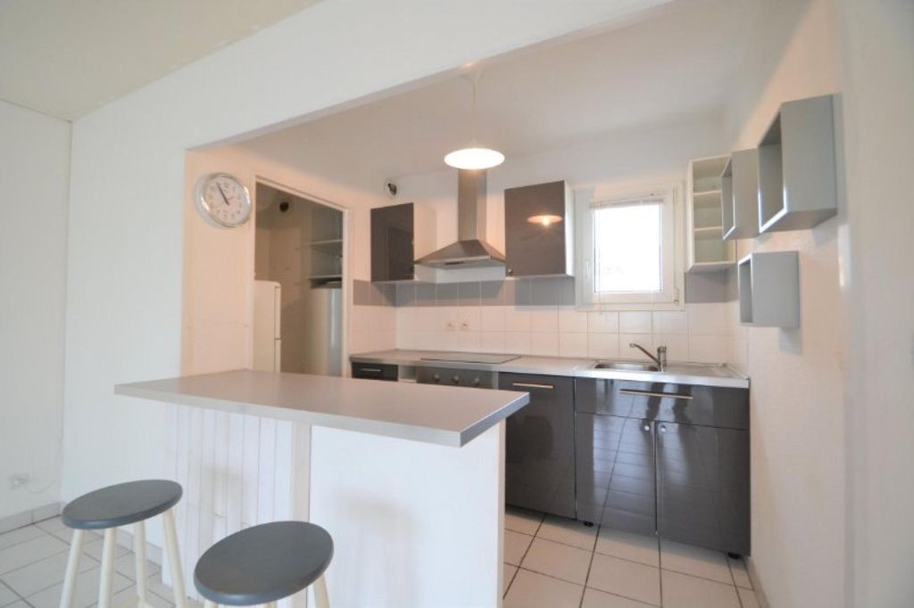 Achat appartement à vendre 2 pièces 46 m² - Villenave-d'Ornon