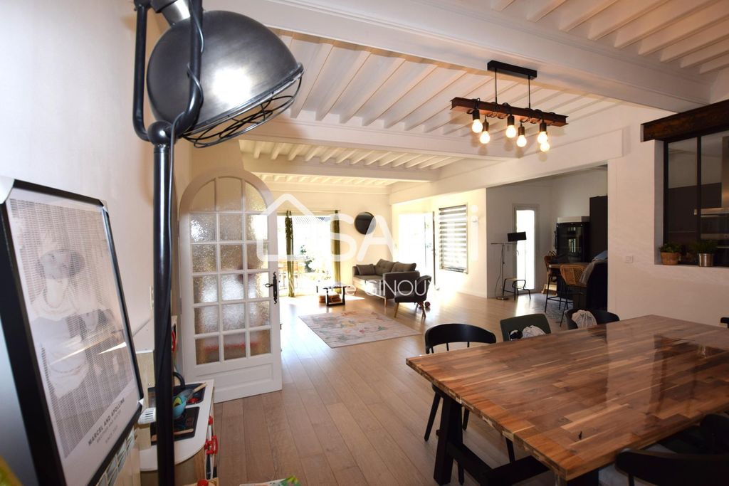 Achat maison à vendre 4 chambres 160 m² - Saint-Rémy-de-Provence