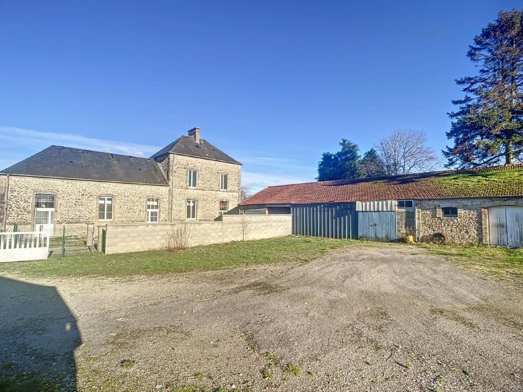 Achat maison à vendre 2 chambres 140 m² - Auvers