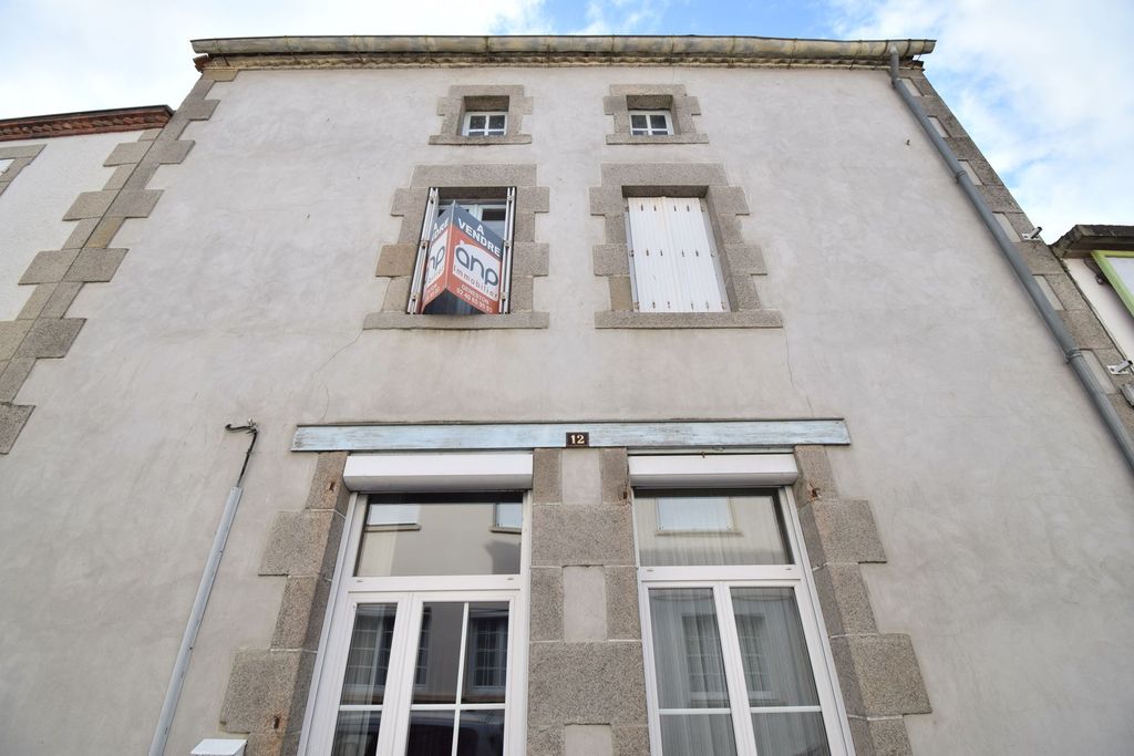 Achat maison à vendre 4 chambres 198 m² - Les Brouzils