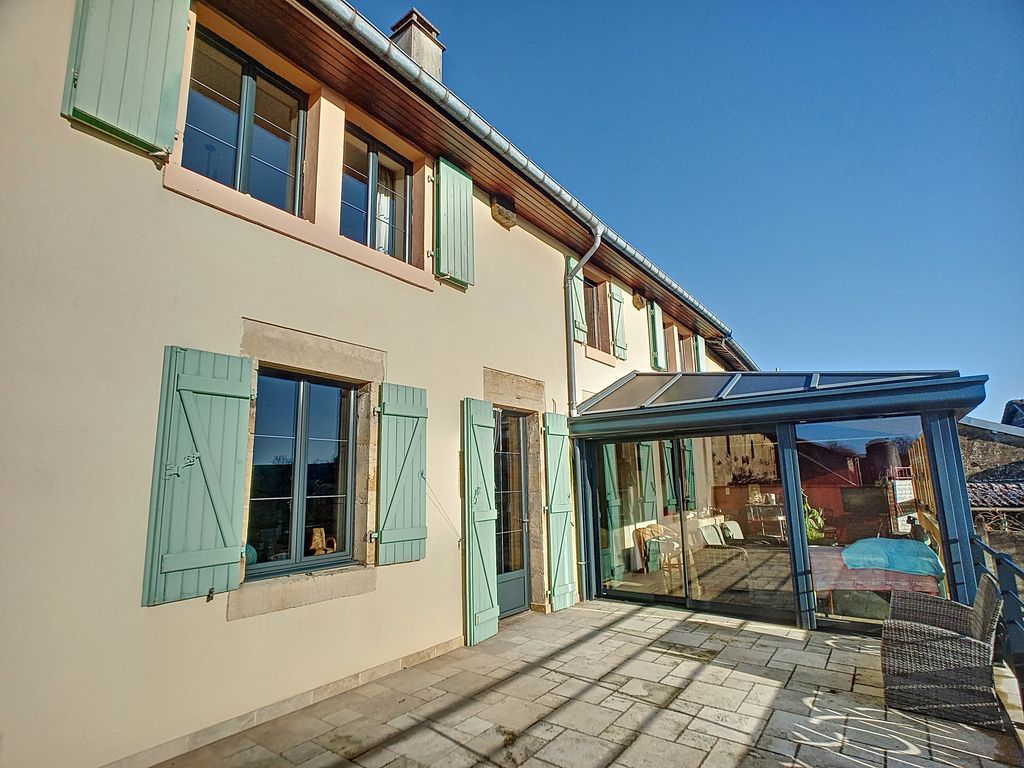 Achat maison à vendre 3 chambres 177 m² - Les Hauts-de-Chée