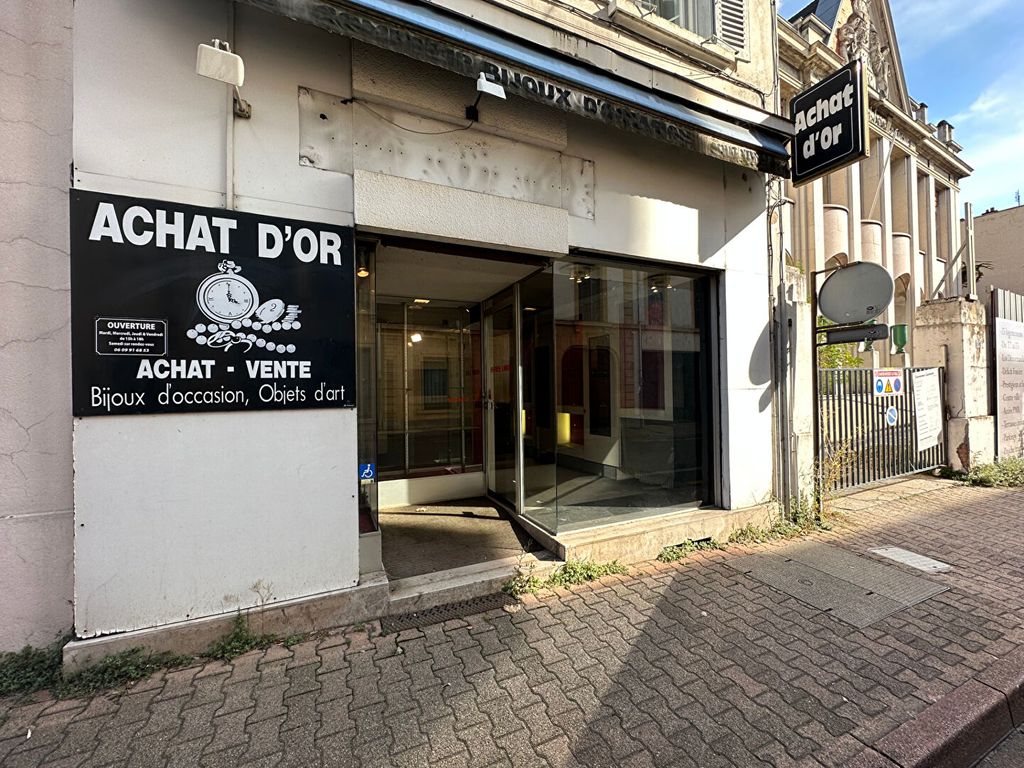 Achat appartement à vendre 3 pièces 97 m² - Roanne