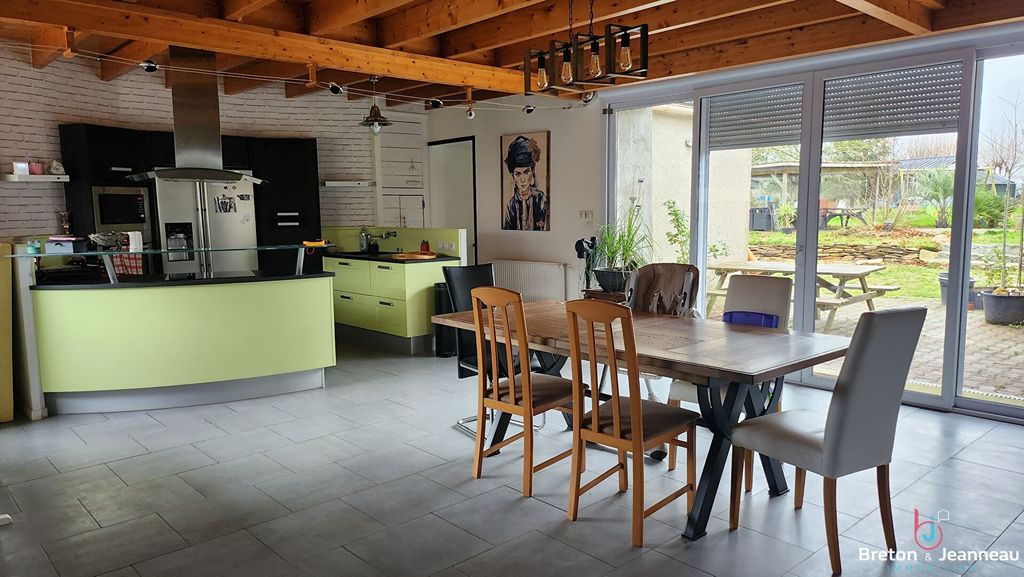 Achat maison à vendre 3 chambres 130 m² - L'Huisserie