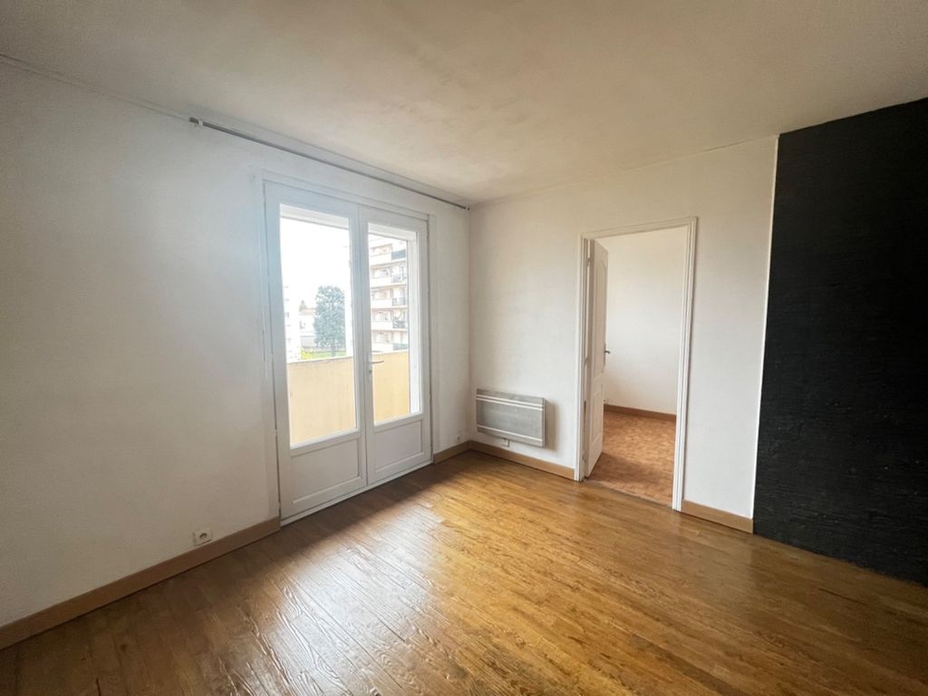 Achat appartement à vendre 5 pièces 61 m² - Roanne