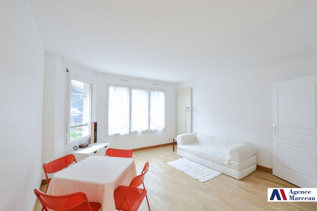 Achat appartement à vendre 2 pièces 43 m² - Courbevoie