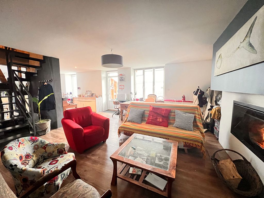 Achat maison à vendre 6 chambres 167 m² - Bain-de-Bretagne