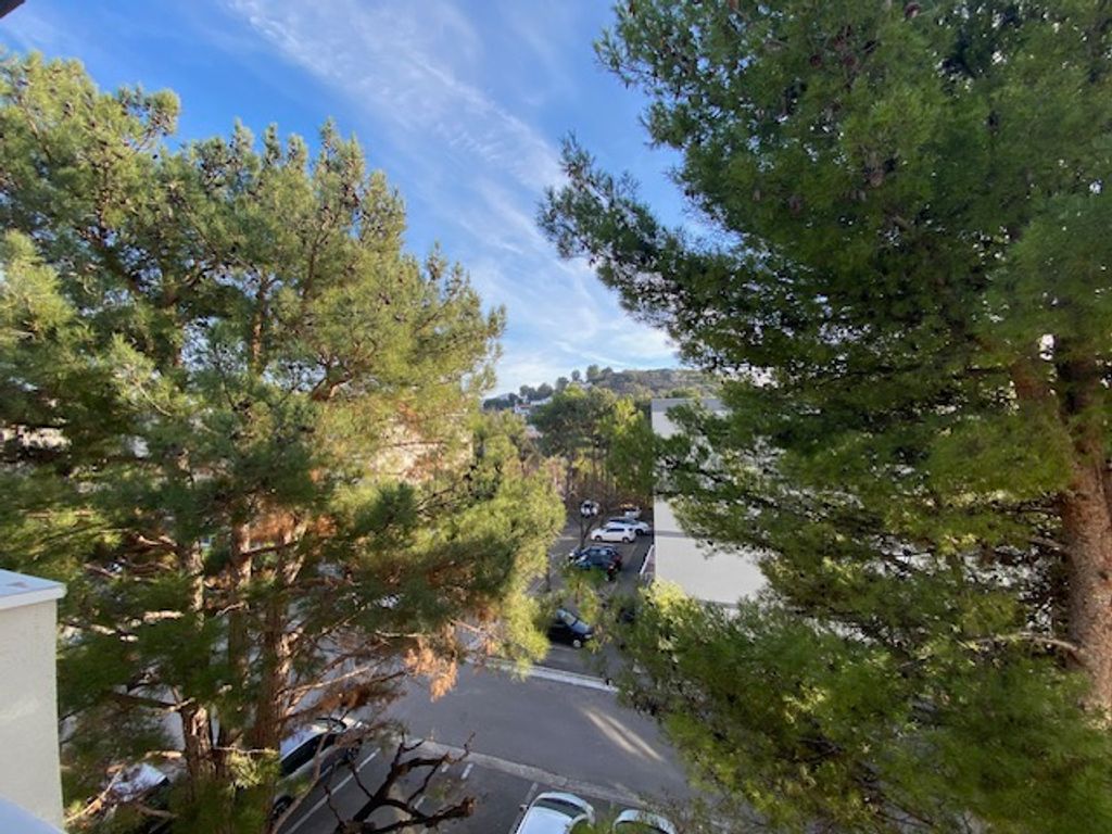 Achat appartement à vendre 5 pièces 84 m² - Marseille 12ème arrondissement