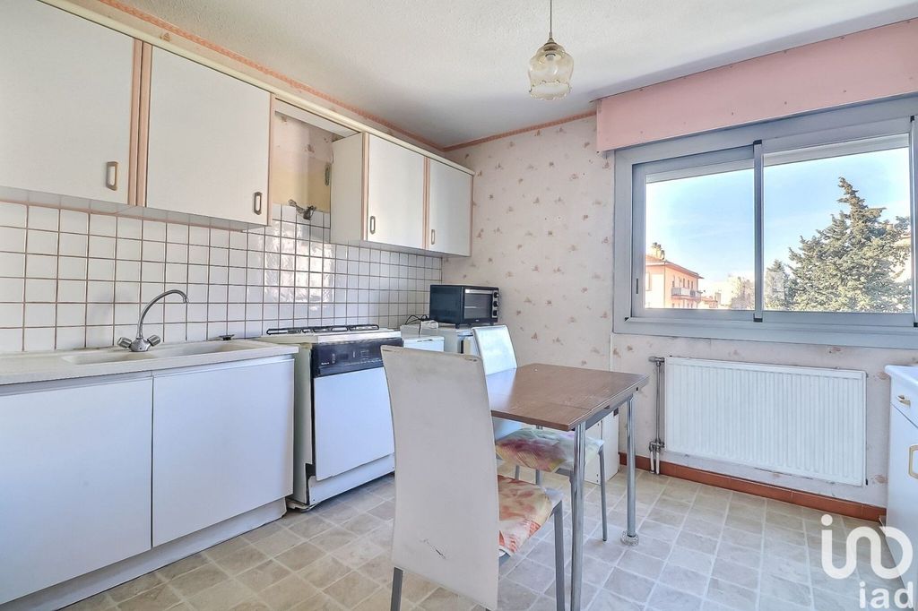 Achat appartement à vendre 3 pièces 59 m² - Nîmes