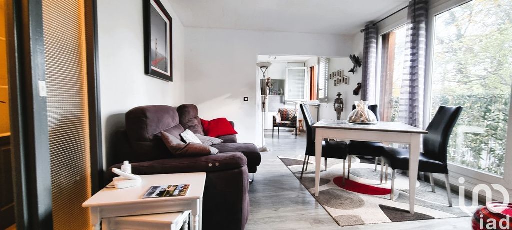 Achat appartement à vendre 4 pièces 76 m² - Marly-le-Roi