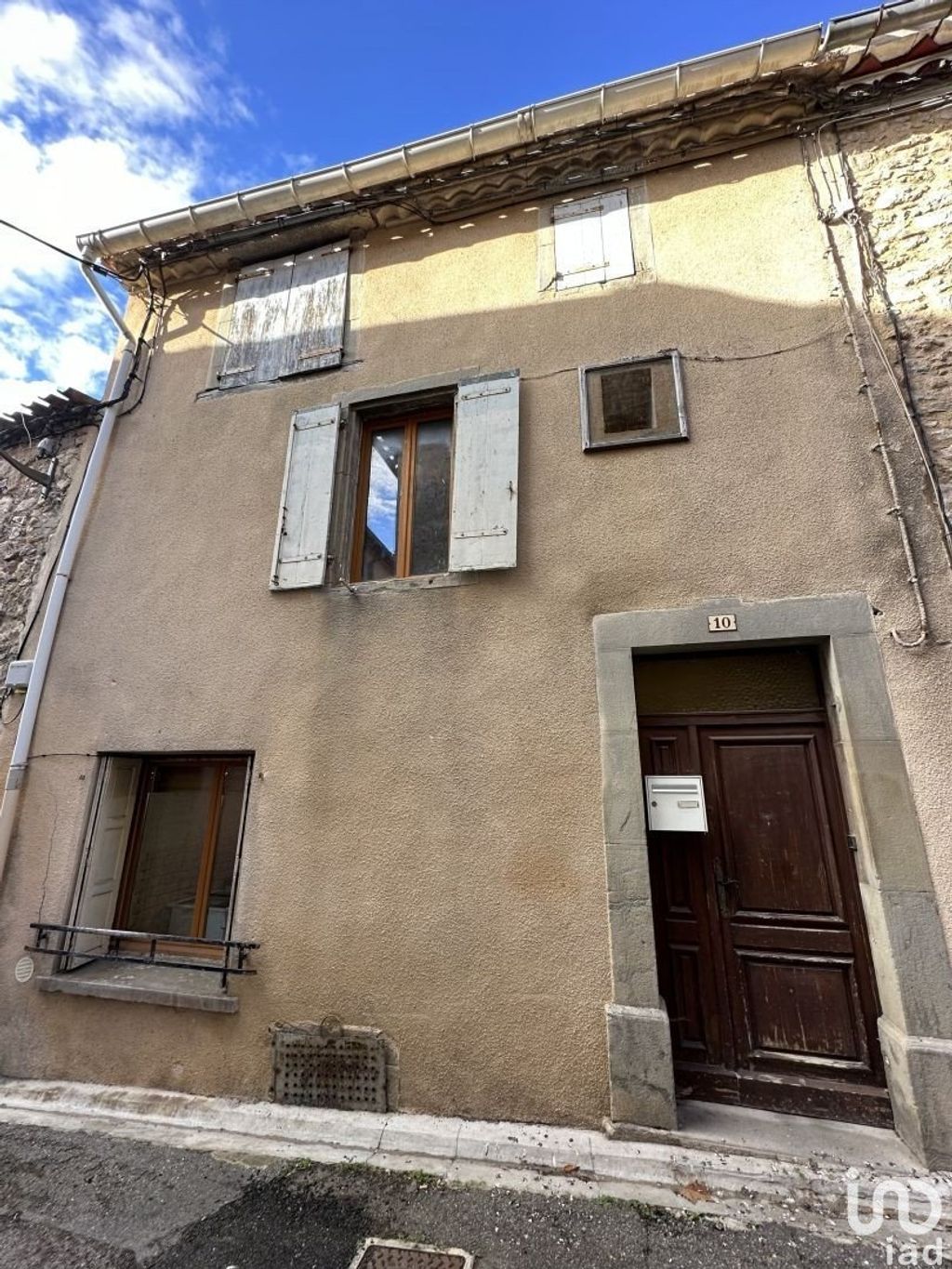 Achat maison à vendre 2 chambres 58 m² - Villeneuve-Minervois