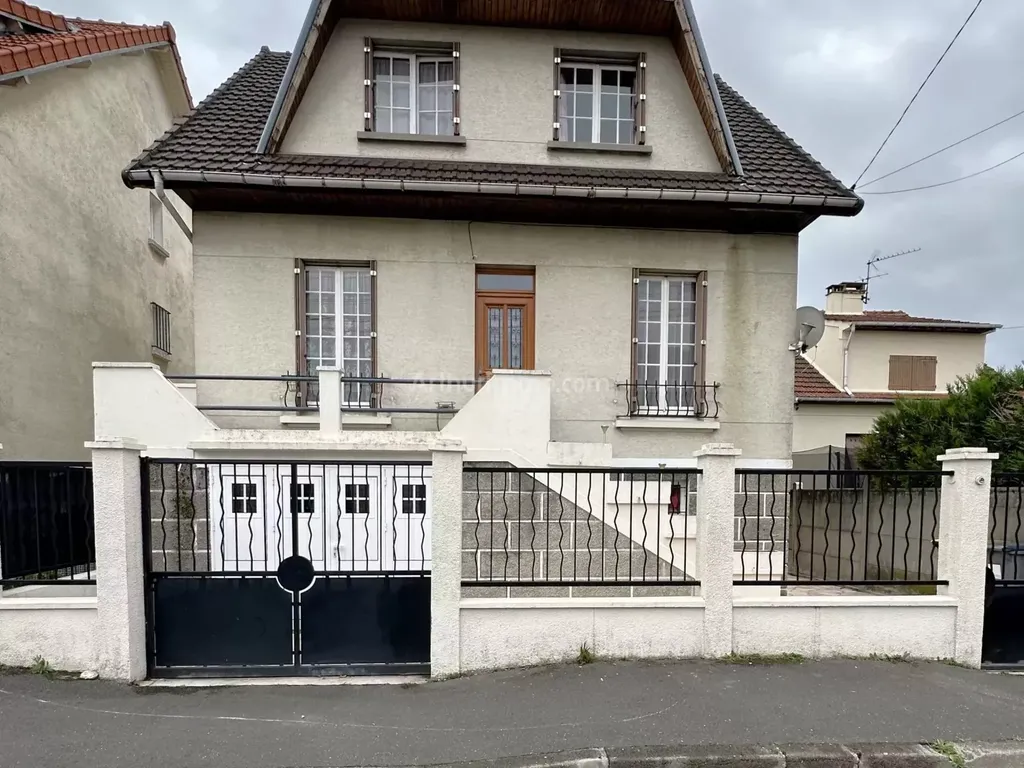 Achat maison à vendre 4 chambres 95 m² - Livry-Gargan