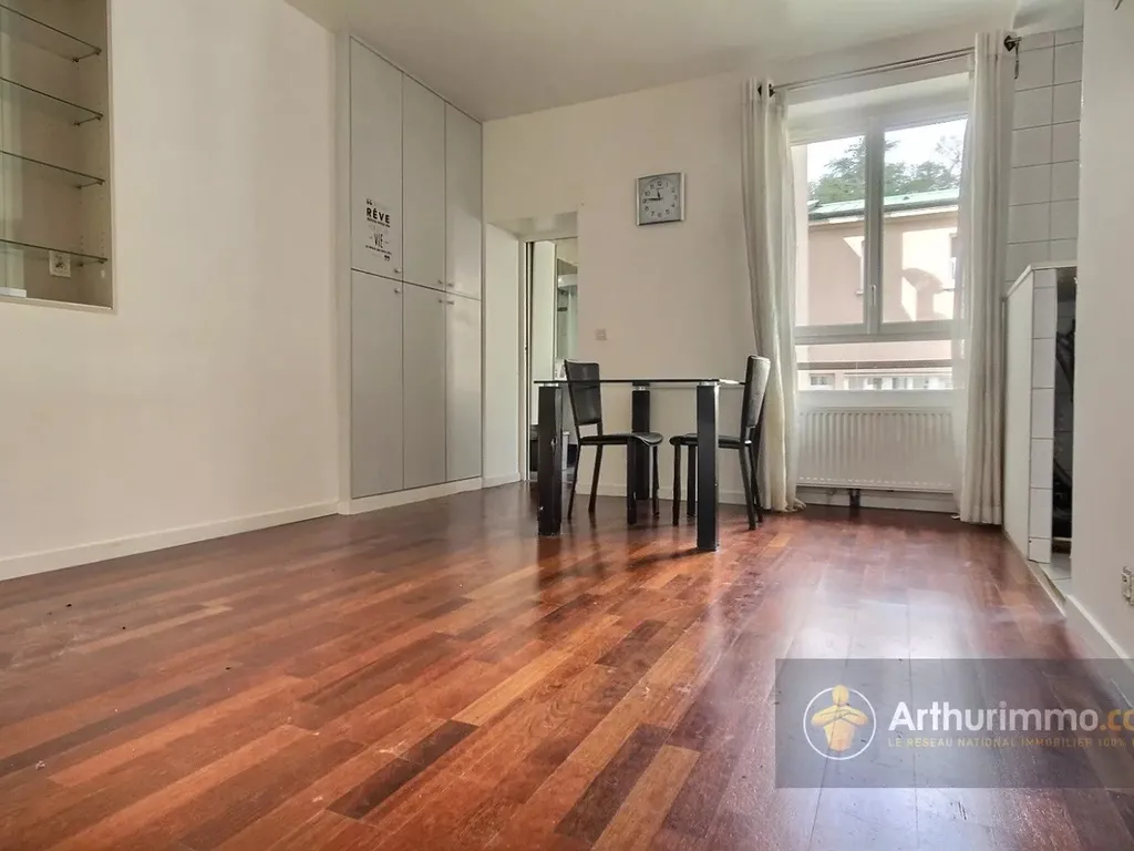 Achat appartement à vendre 3 pièces 61 m² - Saint-Maurice