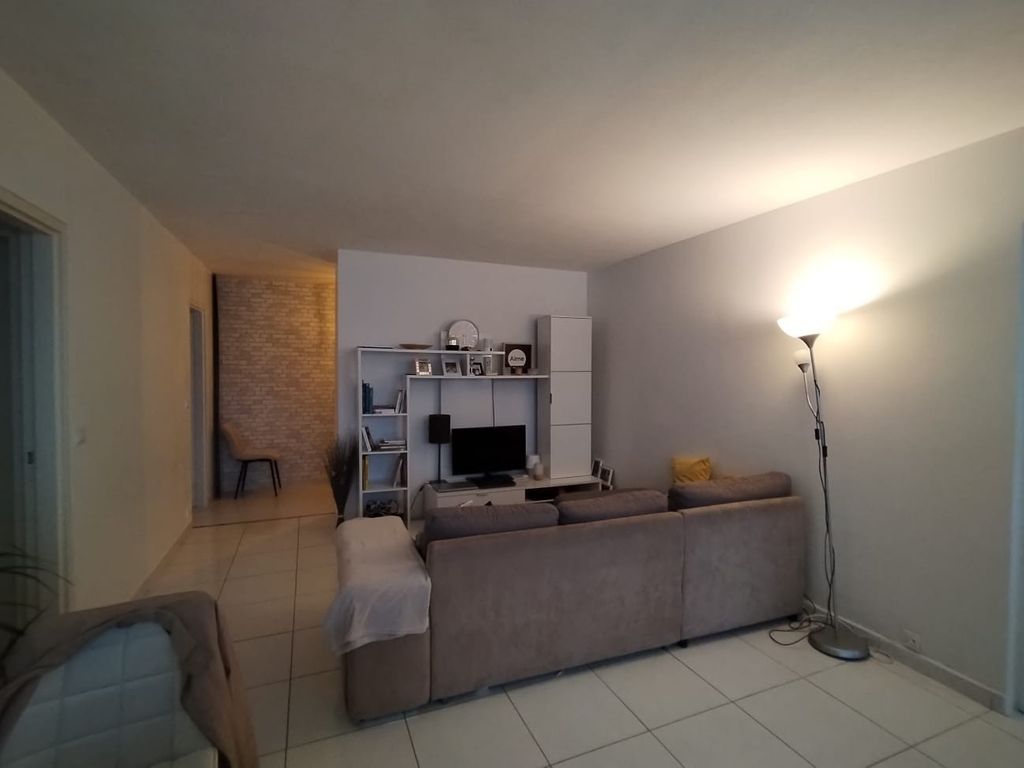 Achat appartement à vendre 4 pièces 82 m² - Savigny-le-Temple