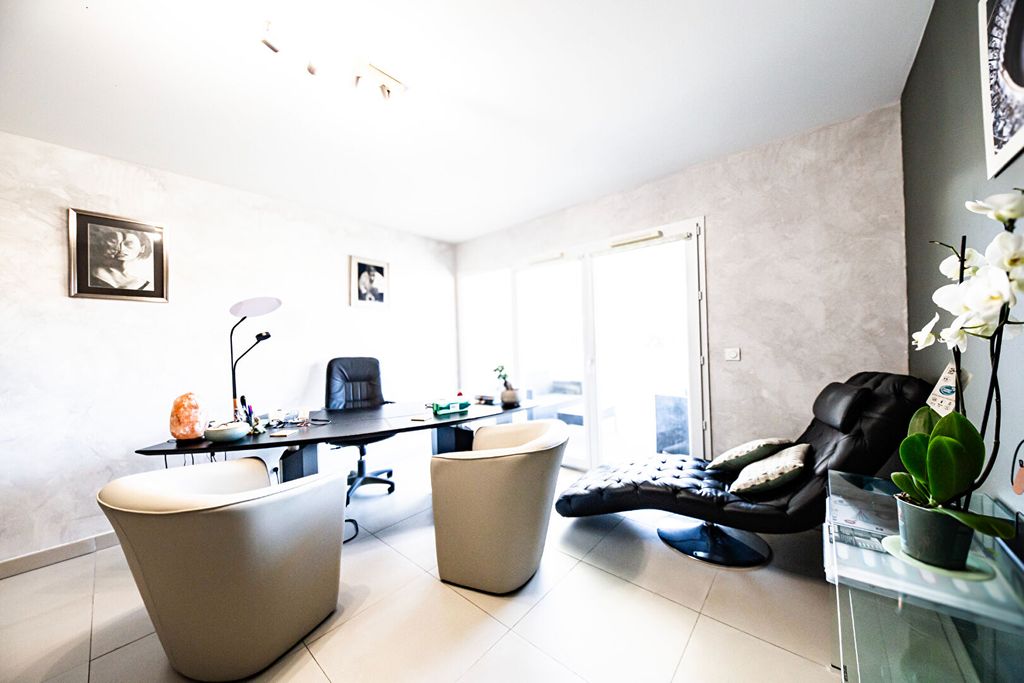 Achat appartement à vendre 2 pièces 45 m² - Mandelieu-la-Napoule