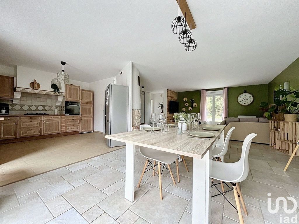 Achat maison à vendre 3 chambres 140 m² - Le Fresne