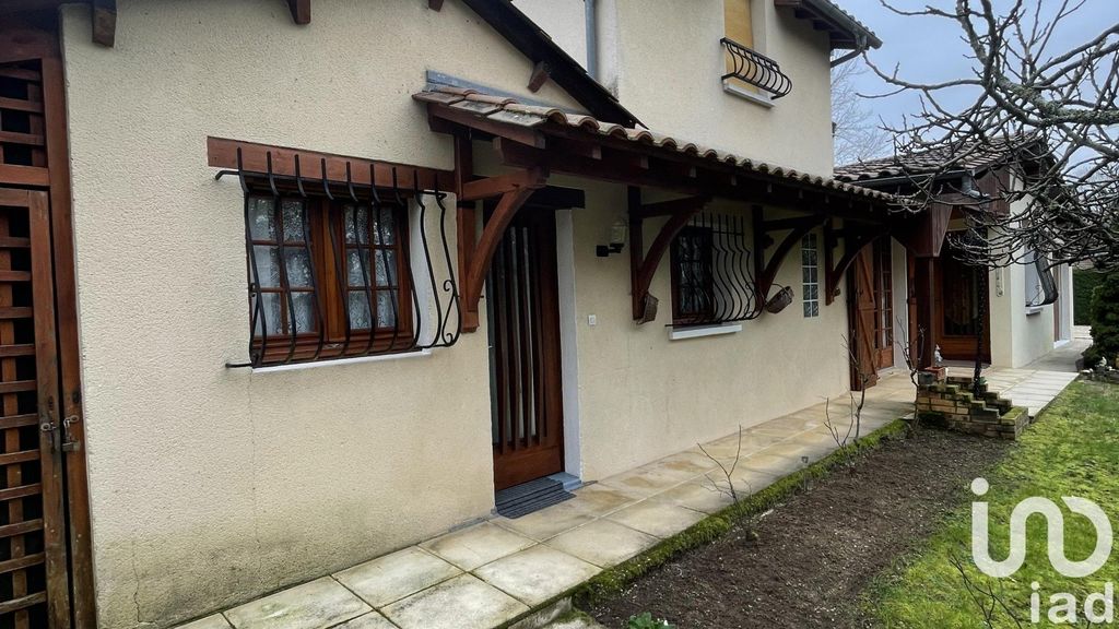 Achat maison à vendre 5 chambres 151 m² - Prigonrieux