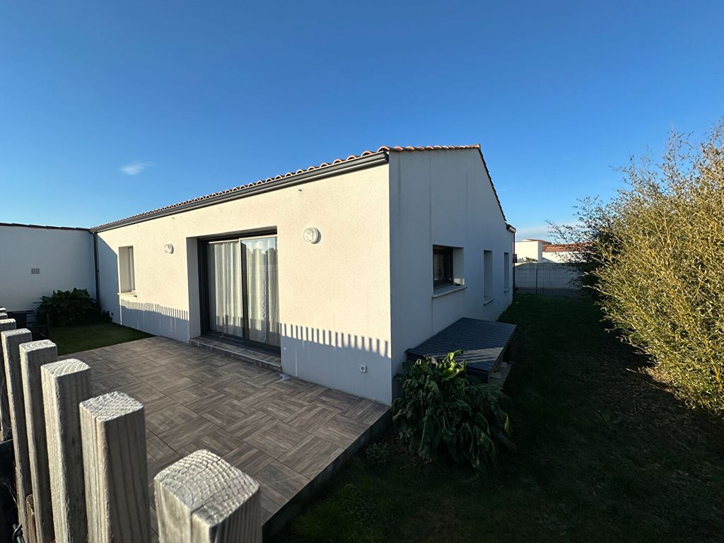 Achat maison à vendre 3 chambres 83 m² - Saint-Hilaire-de-Riez