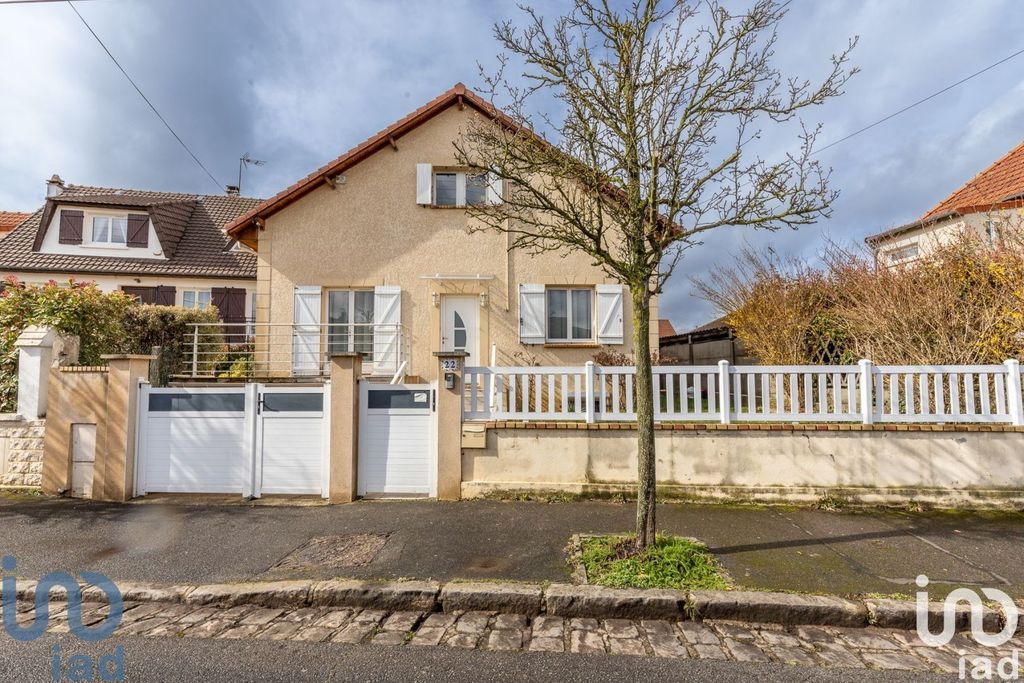 Achat maison à vendre 4 chambres 117 m² - Viry-Châtillon