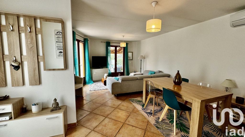 Achat maison à vendre 3 chambres 88 m² - Sanary-sur-Mer
