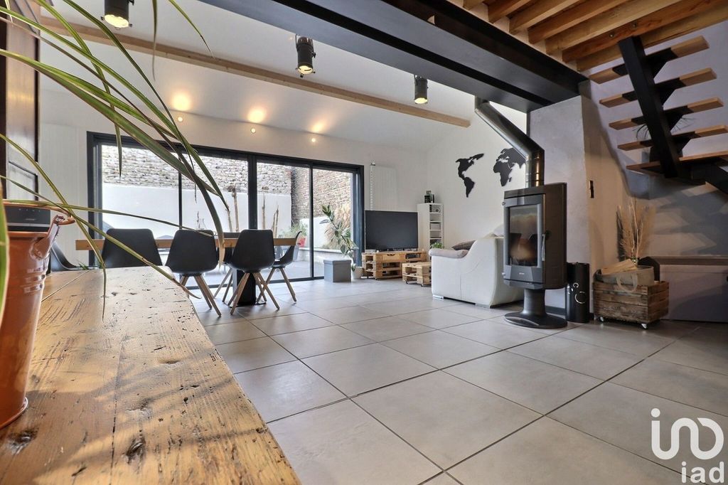 Achat maison à vendre 2 chambres 108 m² - Varennes-sur-Morge