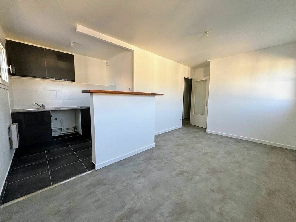 Achat appartement à vendre 2 pièces 36 m² - Saint-Genis-Laval