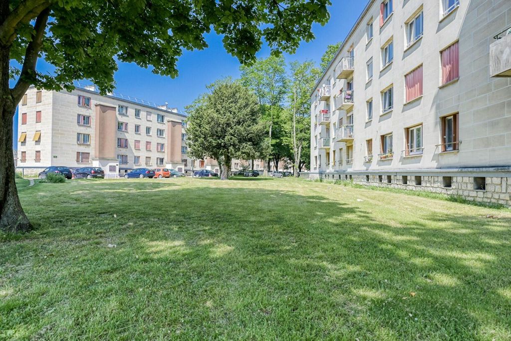 Achat appartement à vendre 2 pièces 42 m² - Clichy-sous-Bois