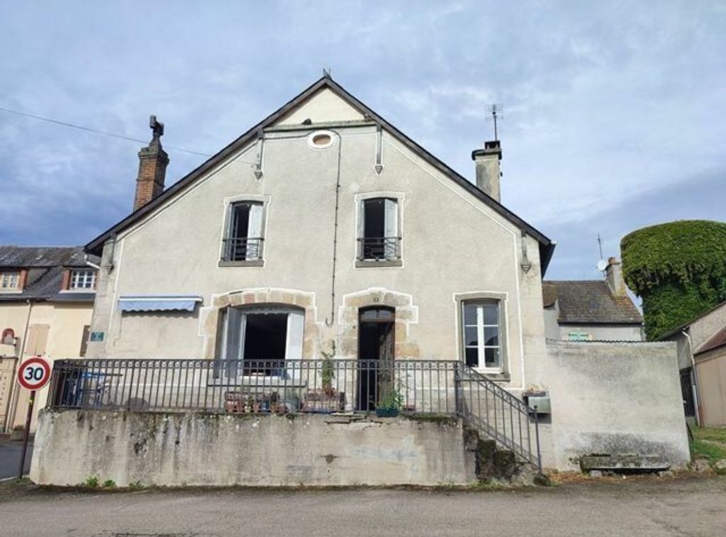 Achat maison à vendre 4 chambres 165 m² - Saint-Sulpice-les-Feuilles