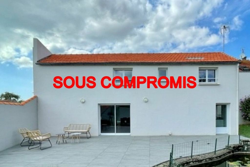 Achat maison à vendre 3 chambres 96 m² - Jard-sur-Mer