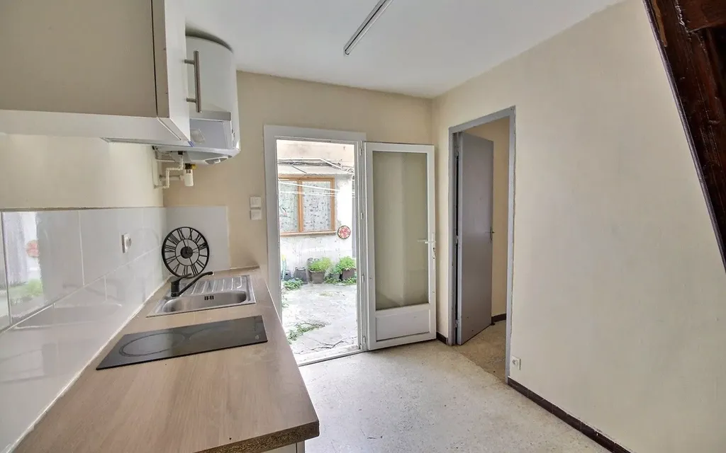 Achat appartement à vendre 5 pièces 80 m² - Marseille 10ème arrondissement