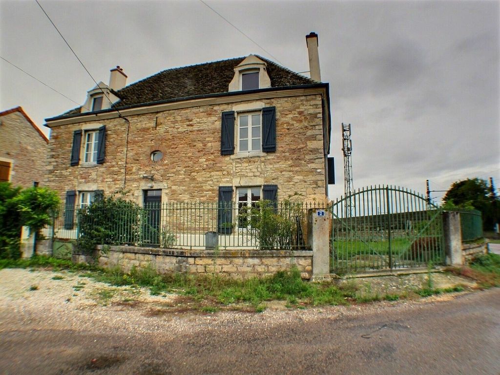 Achat maison à vendre 5 chambres 228 m² - Saint-Loup-de-Varennes