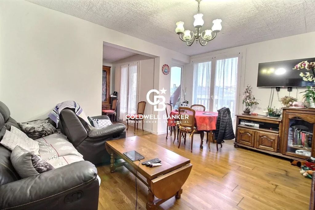 Achat appartement à vendre 5 pièces 83 m² - Saint-Jean-de-Luz